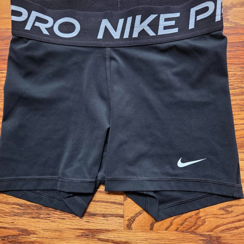 Nike Pro 3 Inch Athletic Shorts, Spandex, Women's Size XS, Black